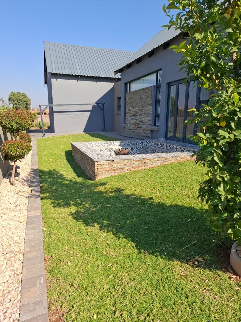 4 Bedroom Property for Sale in Leloko North West